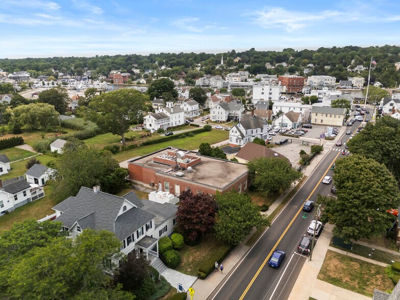 More Photos Of 32 E Main St, Mystic Office For Sale