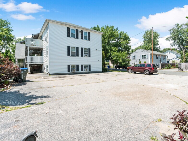 26 Coggeshall St, Providence, RI 02908 Apartments For Sale