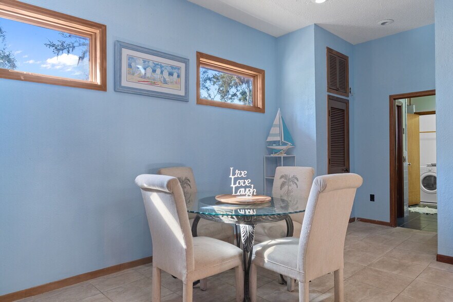 More Photos Of 8301 Congress St, Port Richey Flex For Sale