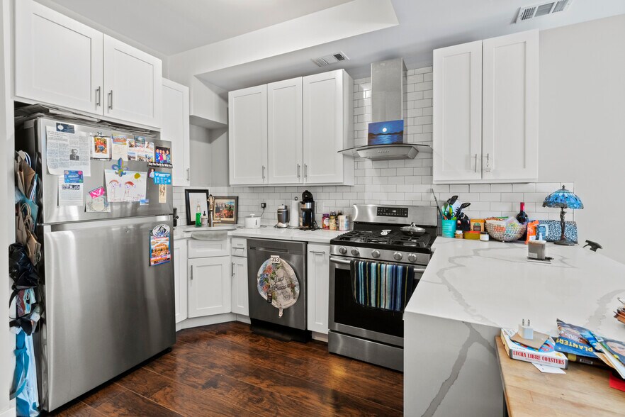 More Photos Of 700 S 5th St, Philadelphia Apartments For Sale