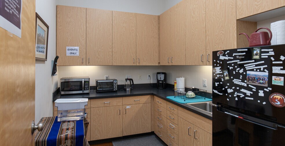 More Photos Of 555 Rivergate Ln, Durango Office For Sale