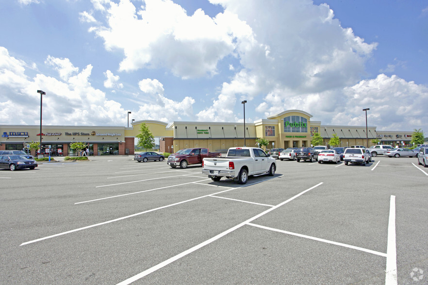 Primary Photo Of 56-136 Marketplace Cir, Calera Unknown For Lease