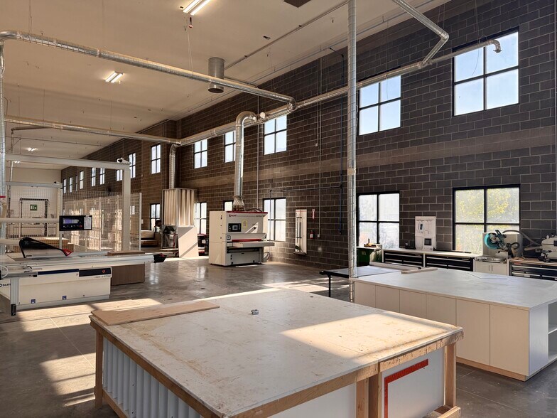 More Photos Of 32 S 1800 W, Lindon Warehouse For Lease