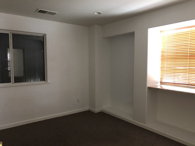 More Photos Of 14121 W Highway 290, Austin Warehouse For Sale