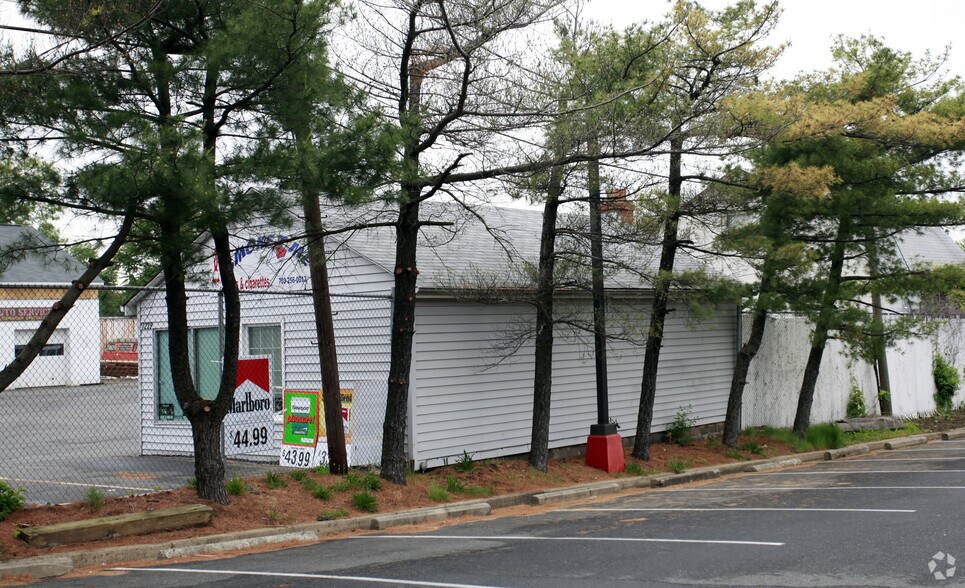 More Photos Of 7229 Little River Tpke, Annandale Storefront Retail Office For Sale