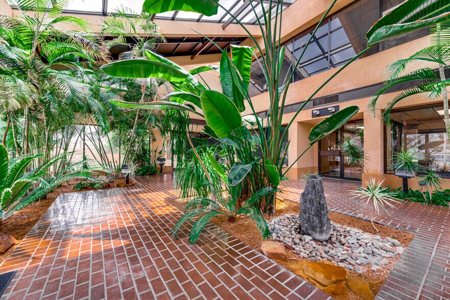 More Photos Of 1031 Andrews Hwy, Midland Office For Lease