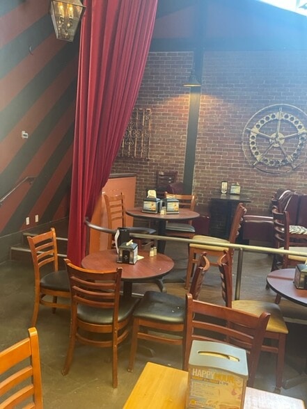 More Photos Of 531 Castro St, San Francisco Storefront Retail Residential For Lease