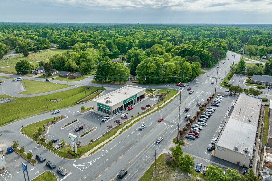 More Photos Of 131 Westchester Dr, High Point Auto Repair For Sale