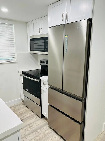 More Photos Of 1008 18th Ave N, Lake Worth Beach Apartments For Sale