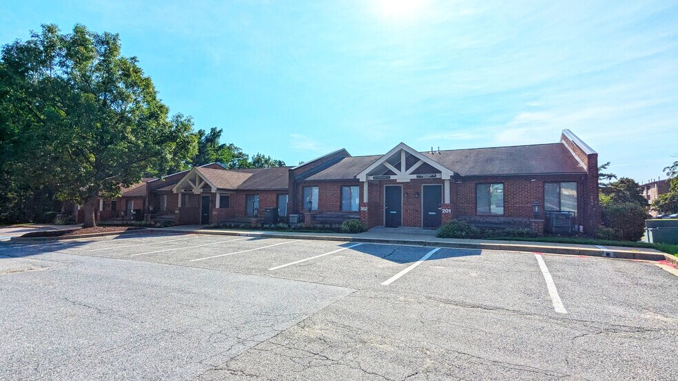 More Photos Of 7050 Chesapeake Rd, Landover Hills Unknown For Lease