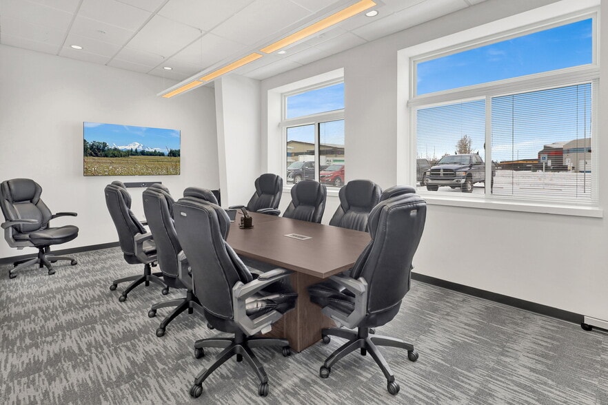 More Photos Of 5457 Pacific Fern Dr, Ferndale Manufacturing For Lease