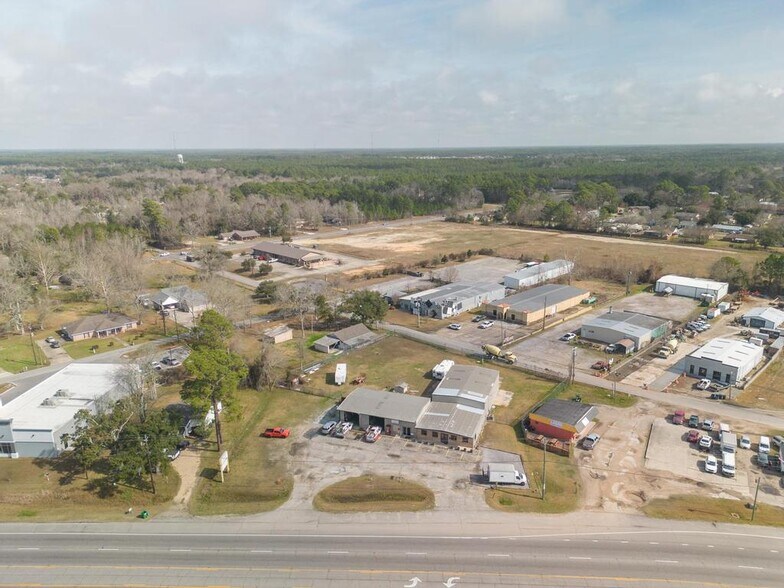 More Photos Of 6514 Washington Ave, Ocean Springs General Retail For Sale