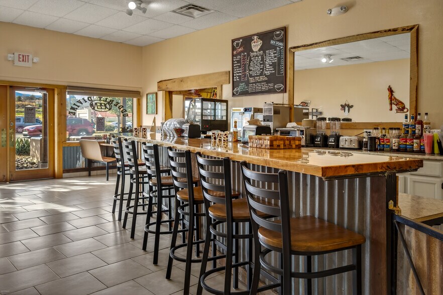 More Photos Of 545 S Main St, Camp Verde Storefront For Sale