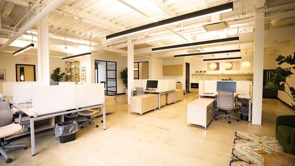 More Photos Of 4621 Ross Ave, Dallas Office For Lease