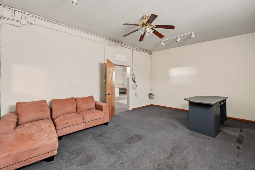 More Photos Of 3029 N Elizabeth St, Pueblo Freestanding For Sale