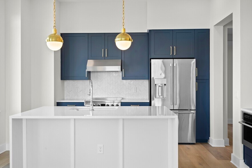 More Photos Of 838 Morrison Dr, Charleston Apartments For Lease