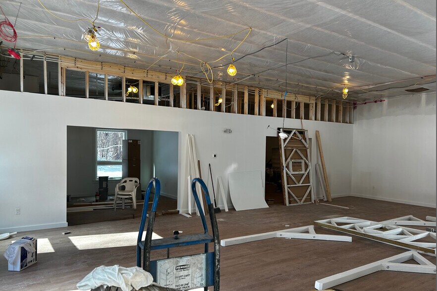 More Photos Of 30 Range Rd, Brunswick Light Manufacturing For Lease