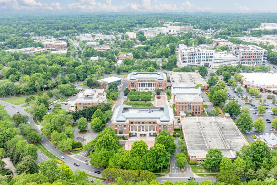 More Photos Of 4064 Colony Rd, Charlotte Office For Lease