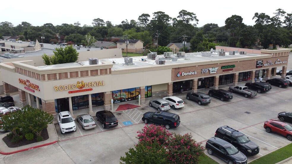 More Photos Of 12620 Woodforest Blvd, Houston Unknown For Lease