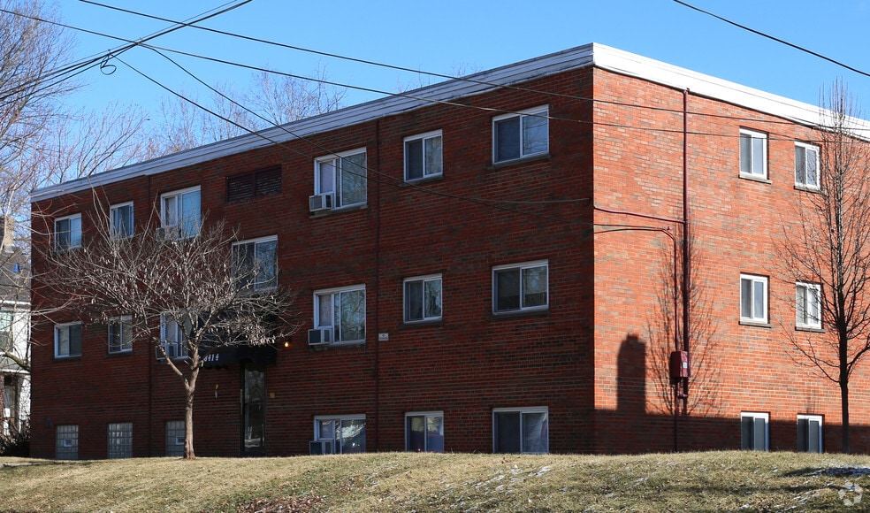 More Photos Of 8400-8414 Anthony Wayne Ave, Cincinnati Apartments For Sale