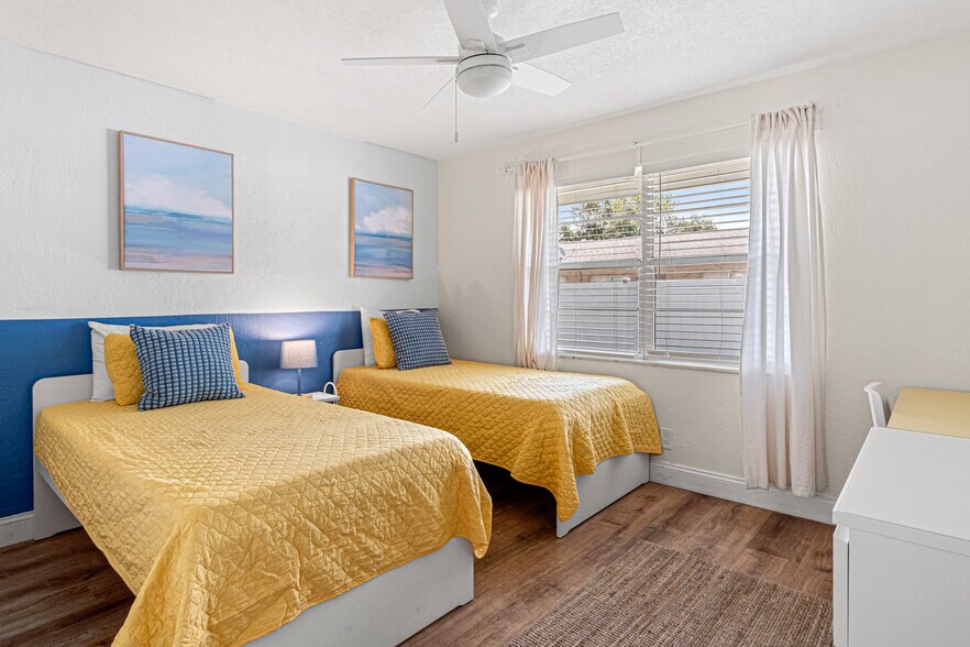 More Photos Of 5070 Orange Blvd, Port Orange Specialty For Sale