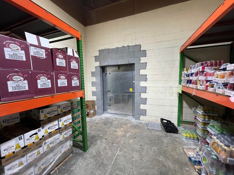 More Photos Of 1151 Chattahoochee Ave NW, Atlanta Storefront For Sale