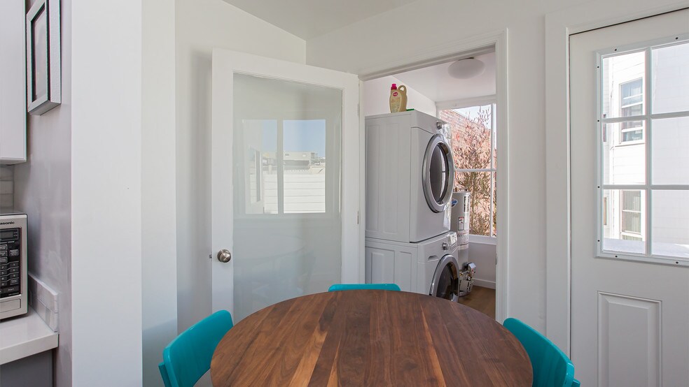 More Photos Of 1616-1618 Pacific Ave, San Francisco Office Residential For Lease