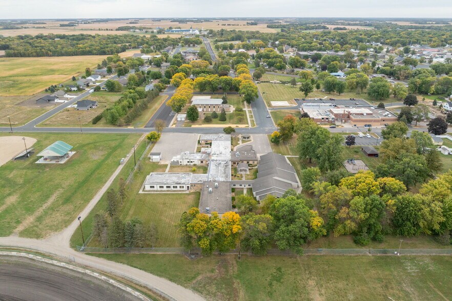 More Photos Of 411 7th Ave NW, Arlington Skilled Nursing Facility For Sale