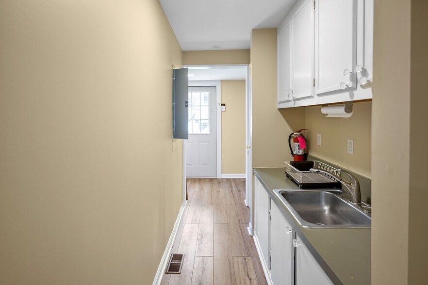 More Photos Of 16 Water St, Wellsboro Medical For Lease