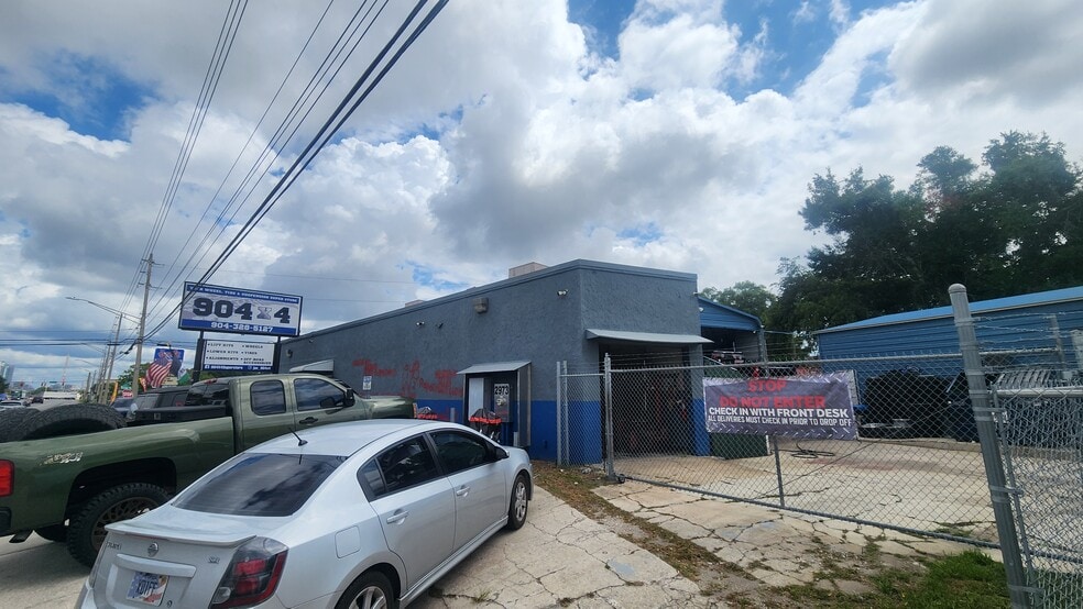 More Photos Of 2973 Phillips Hwy, Jacksonville Auto Repair For Sale