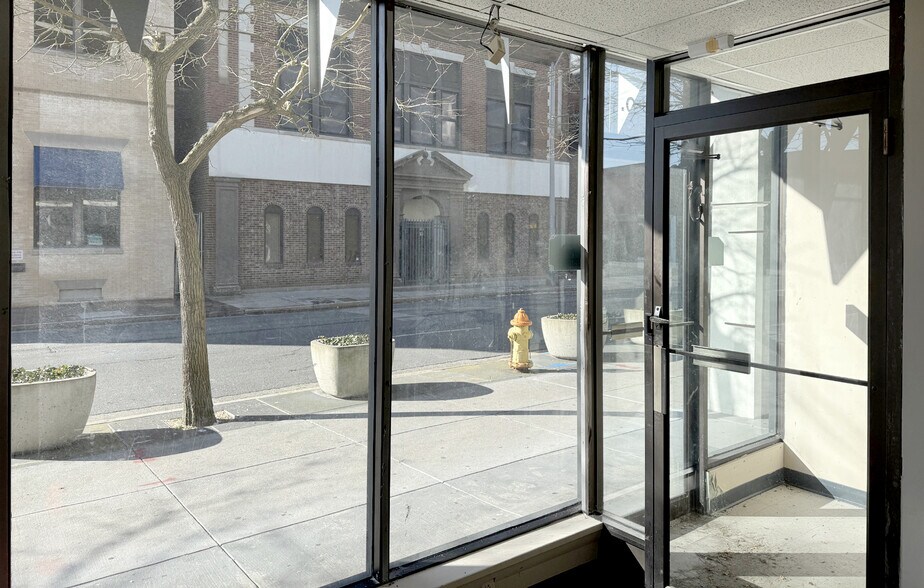 More Photos Of 17 S New York Ave, Atlantic City Parking Garage For Lease