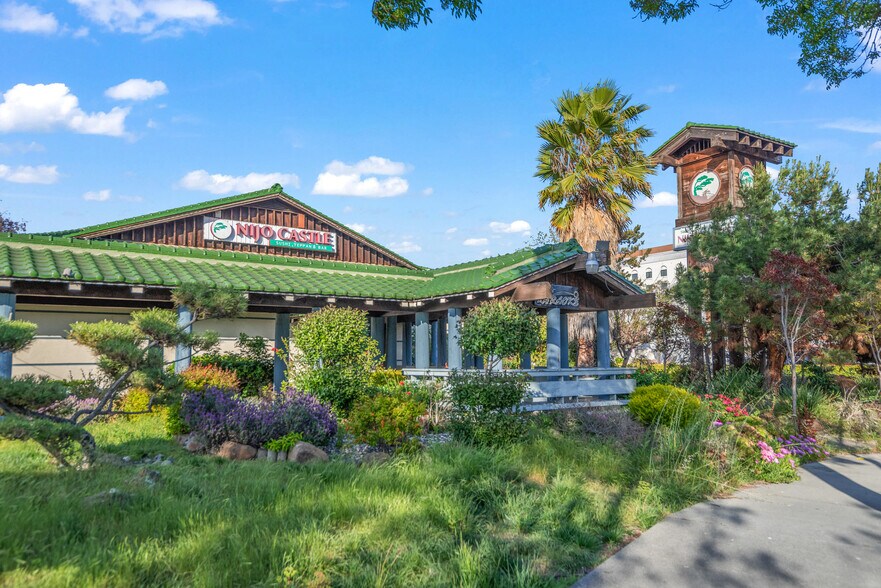 More Photos Of 39888 Balentine Dr, Newark Restaurant For Sale