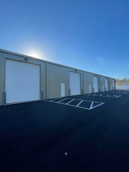 More Photos Of 779 Anne Ln, Aylett Flex For Sale