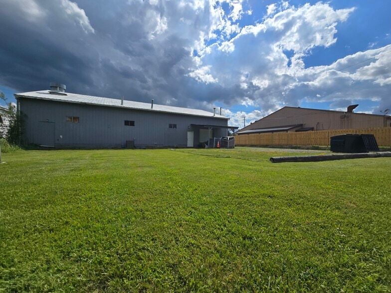 More Photos Of 9040 State Rt 14, Streetsboro Auto Repair For Sale