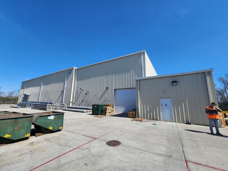 More Photos Of 400 E State St, Trenton Manufacturing For Sale