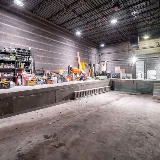 More Photos Of 4155 N Rockwell St, Chicago Warehouse For Lease