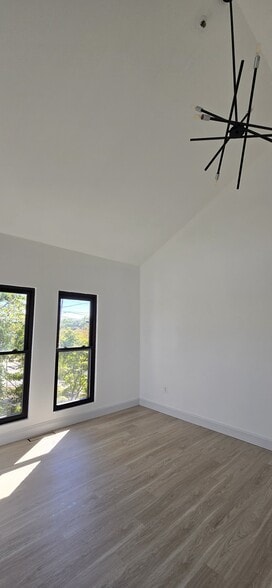 More Photos Of 6001-6003 Tower Ct, Alexandria Office For Sale