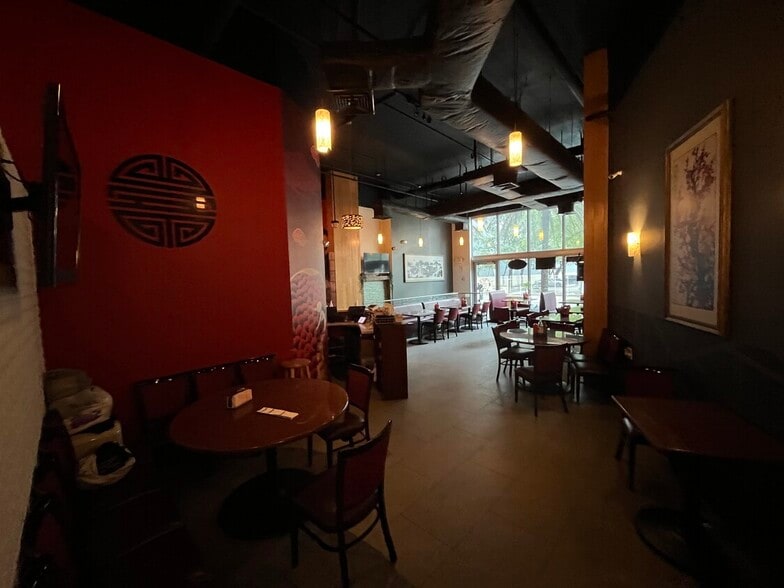 More Photos Of 50 SW 12th St, Miami Hotel For Lease