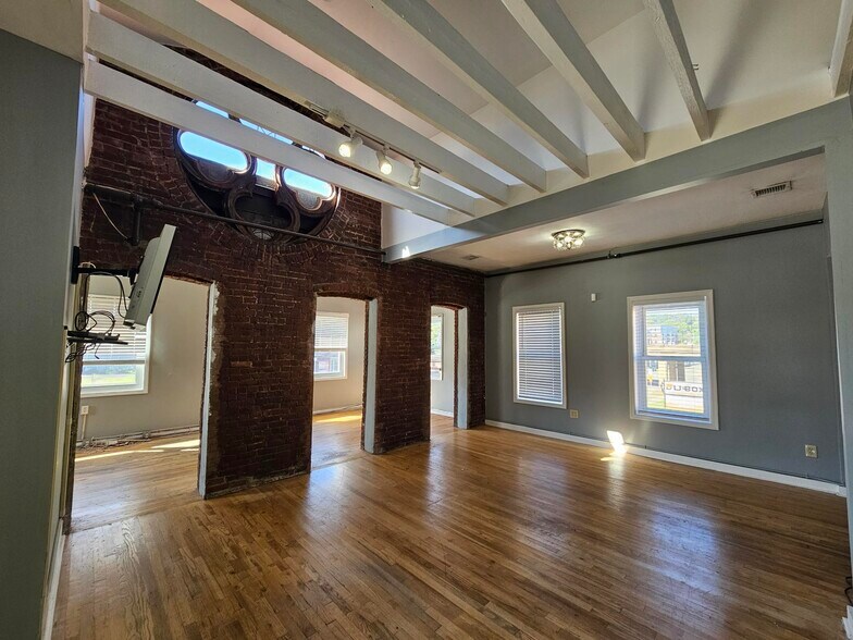 More Photos Of 501 Central Ave, Orange Storefront Retail Office For Lease