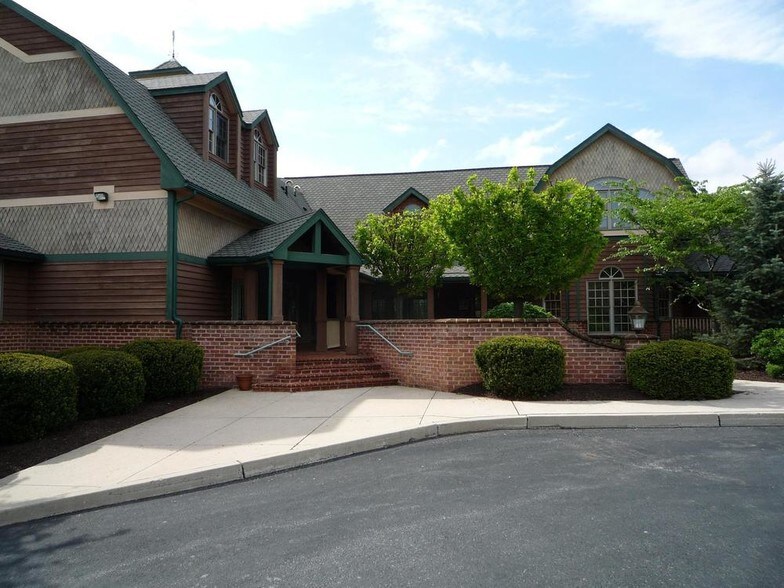 More Photos Of 2970 Corporate Ct, Orefield Medical For Lease