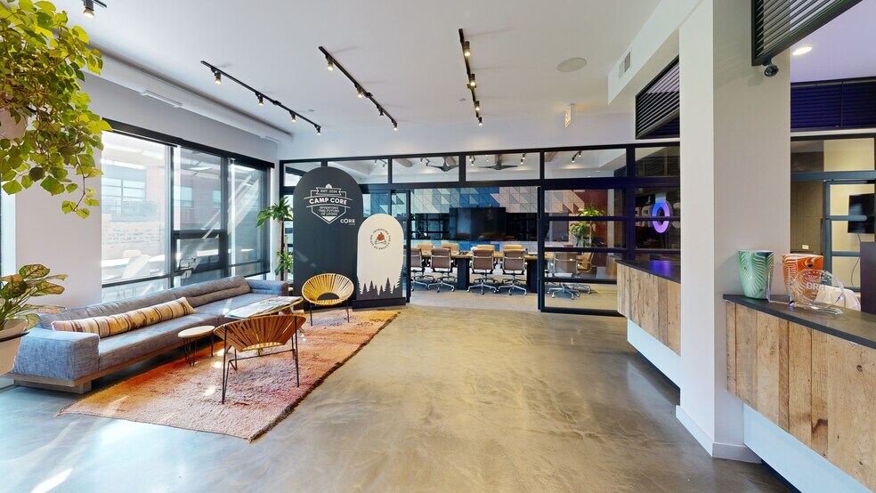 More Photos Of 1643 N Milwaukee Ave, Chicago Office For Lease