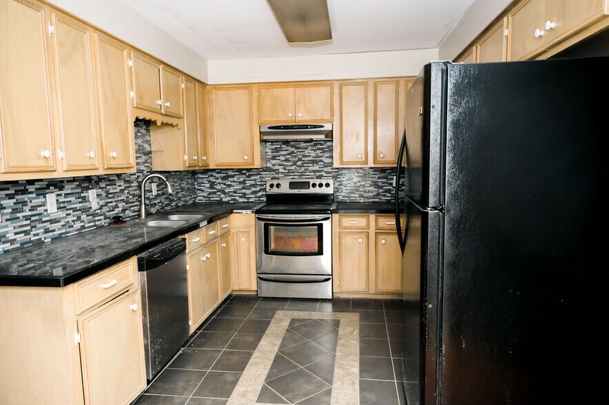 More Photos Of 337 Devereaux Dr, Natchez Hotel For Sale