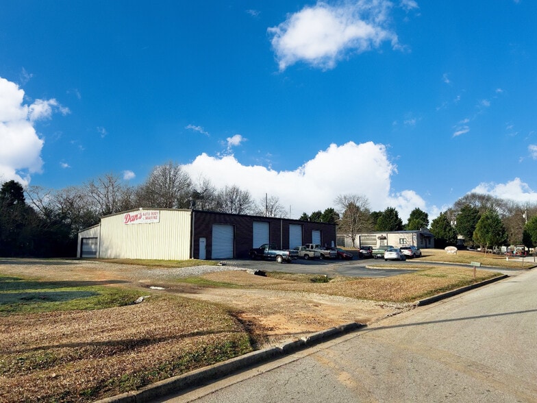 More Photos Of 2727 Commerce Pl, McDonough Industrial For Sale