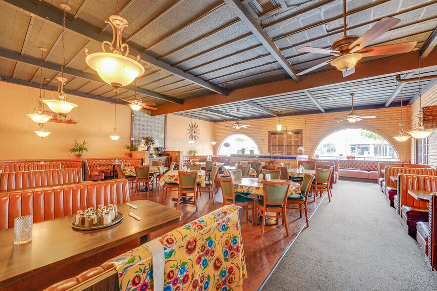 More Photos Of 340 W Grand Ave, Escondido Restaurant For Sale
