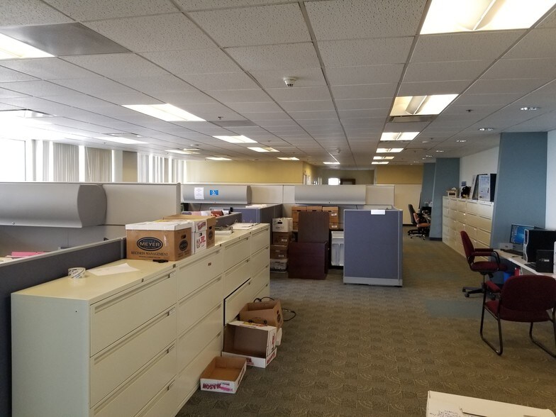 More Photos Of 1500 Main St, Springfield Medical For Lease