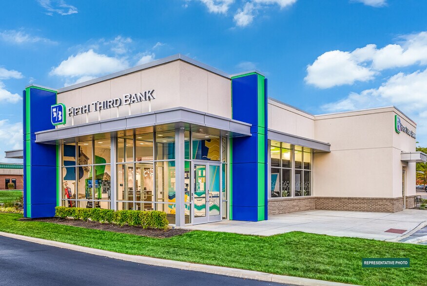 Primary Photo Of 993 N Peachtree Pky, Peachtree City Bank For Sale