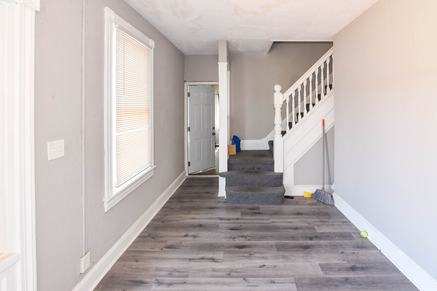 More Photos Of 128 S Philadelphia Blvd, Aberdeen Apartments For Sale