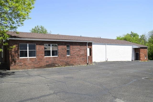 More Photos Of 2222 29th St, Ashland Medical For Sale