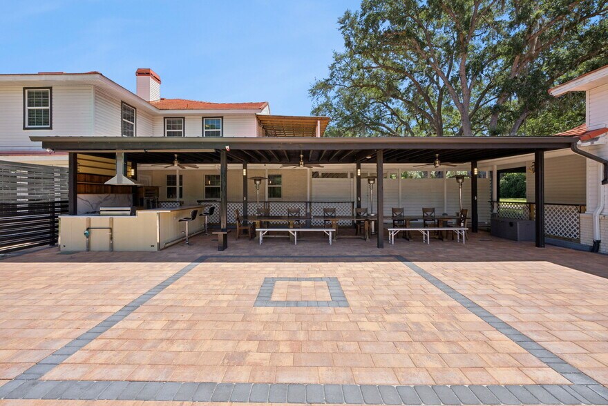 More Photos Of 1498 Markham Woods Rd, Longwood Flex For Sale