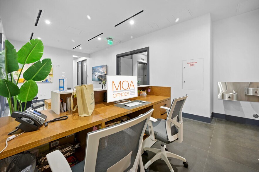 More Photos Of 19790 W Dixie Hwy, Aventura Office For Lease